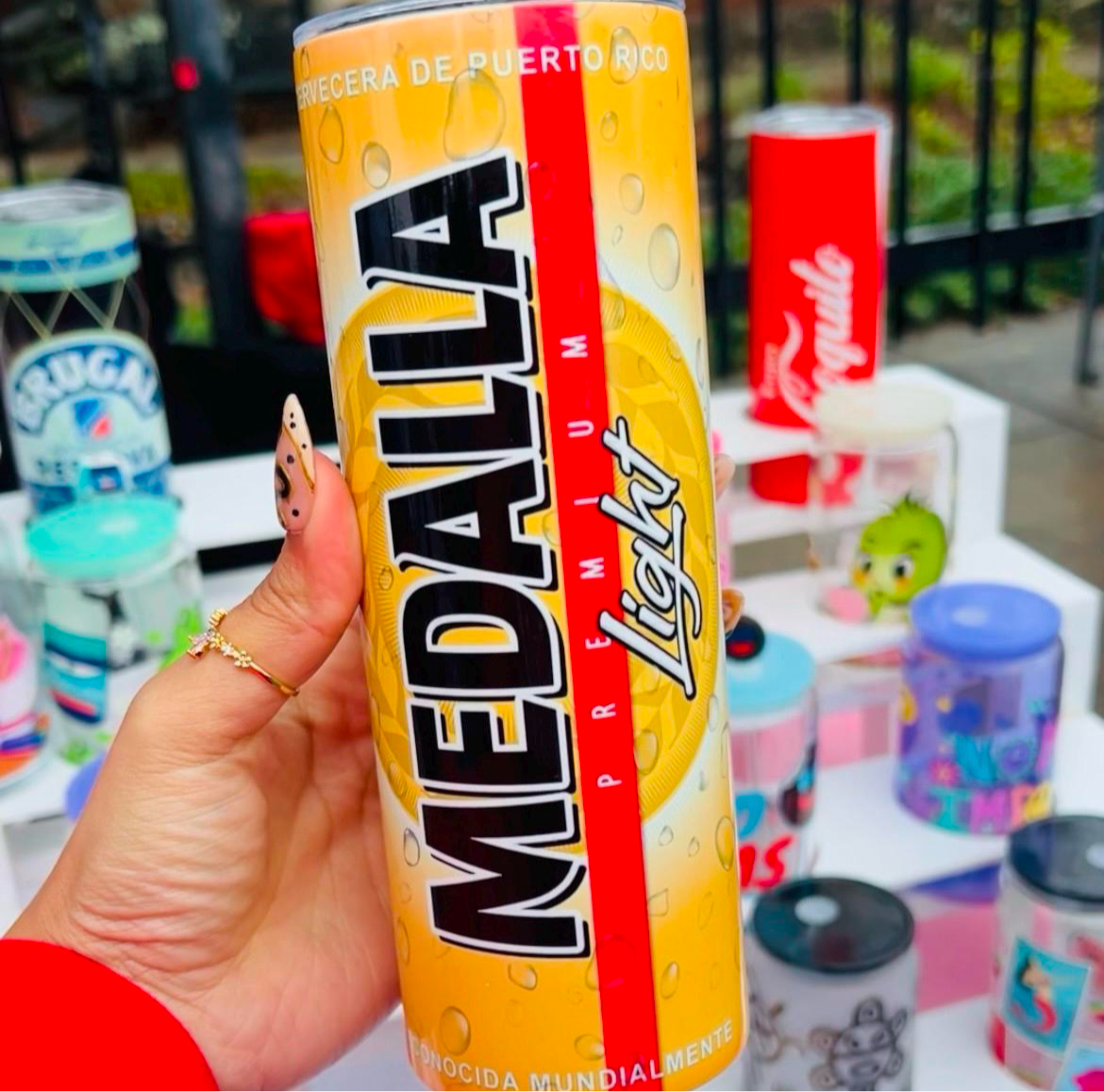 Medalla Light – zluxelabel